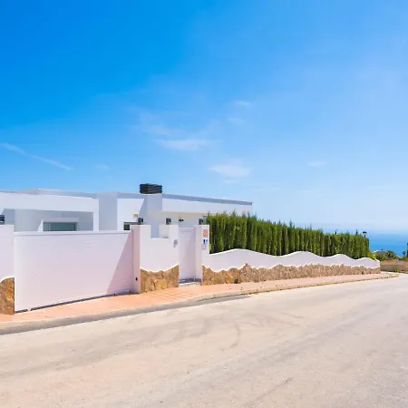 Villa Lirios View By Interhome *