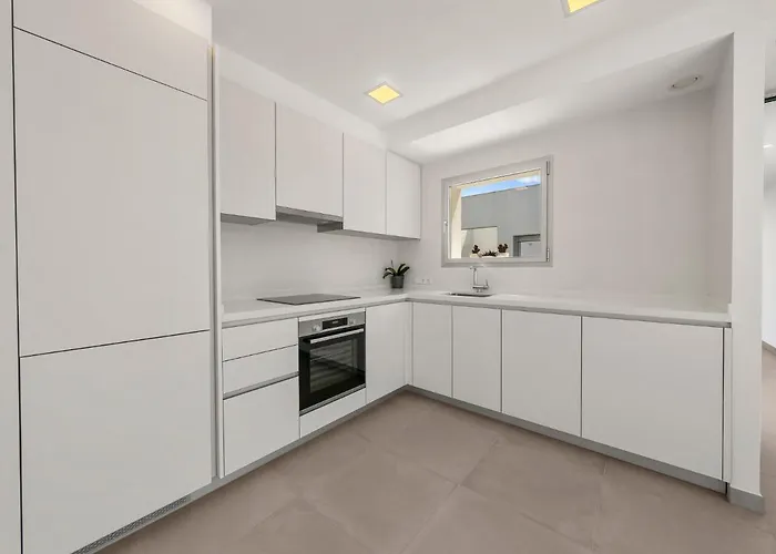 וילה Lirios View By Interhome *
