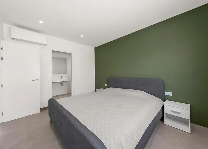 Lirios View By Interhome וילה בניטאצ'ל