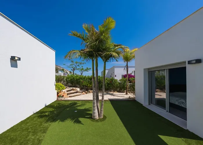 וילה Lirios View By Interhome